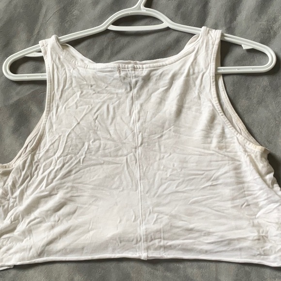 Cropped Old Navy tank (White)with palm tree print in Rosegold - Picture 3 of 3